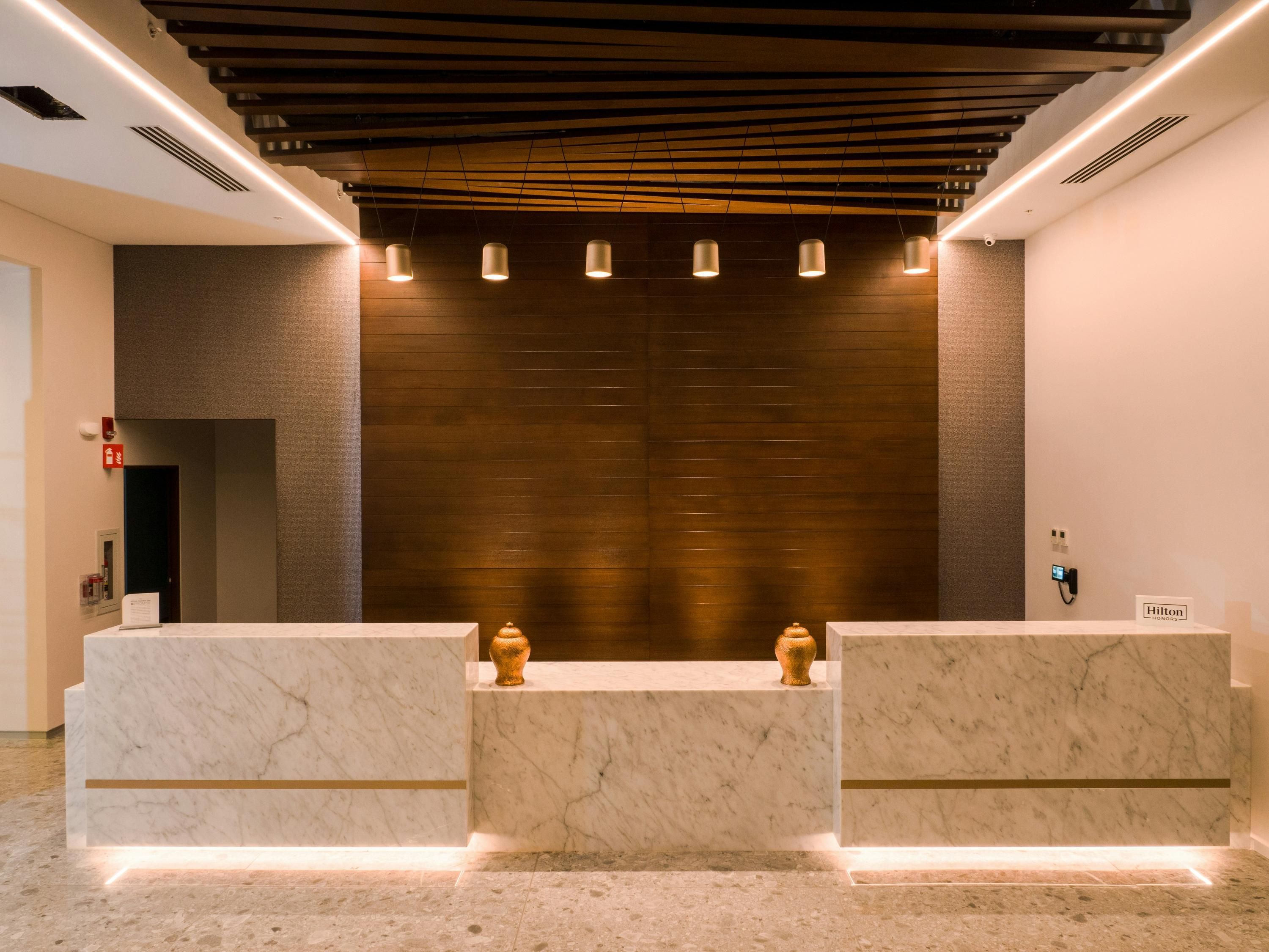 Hilton Garden Inn Santa Ana San Jose - Santa Ana - Recepce