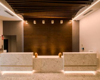 Hilton Garden Inn Santa Ana San Jose - Santa Ana - Recepce