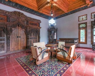 Super OYO Collection O 2383 Andongkoe 64 Salatiga - Salatiga - Lobby