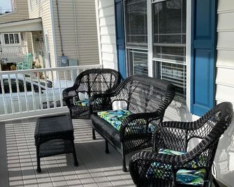 3 Br 1.5 Ba. Optional Golf Cart Rental. No Pets - Cape Charles - Balkon