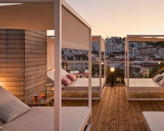Hotel Indigo Albufeira By IHG - Albufeira - Bar