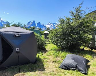 Yellow Plum Camp Pehoé - Torres del Paine