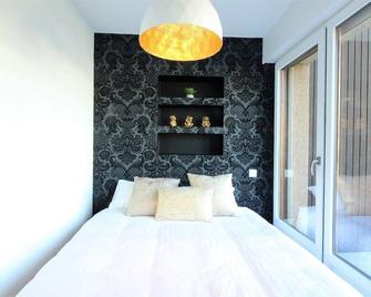 Art Bay 2 velos parking - Annecy - Chambre