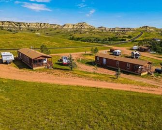 Boots Cowboy Cabin Medora 2 Br 1b Sleeps 6 - Medora