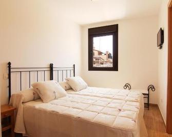 Hostal Yessy - Candeleda - Bedroom