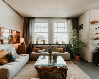 Hotel Restaurant Le Cigalon - Mullerthal - Lobby