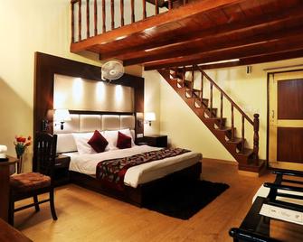 هوتل موون - نينيتال - غرفة نوم