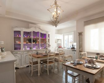 Romantic Dreams Guest House - Roma - Comedor