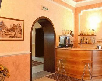 Hotel Gresi - Catania - Front desk