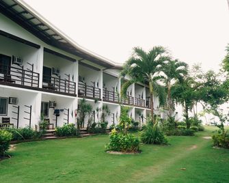 Ocean 101 Beach Resort - General Luna - Bâtiment