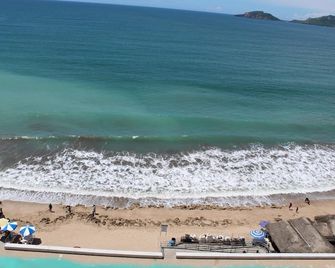 Hotel Playa Marina - Mazatlán - Strand