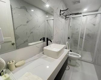 The Ranch Resort Cebu powered by Cocotel - Toledo City - Baño