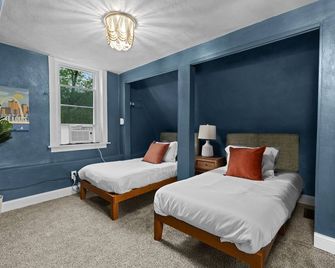 Walk to Restaurants, Cafes & Park - San Luis - Habitación