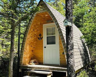 Rustic Wave Cottages-Glamping Pod #3 - Port Blandford