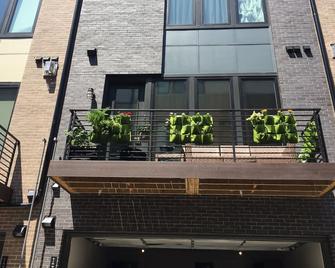 Modern townhouse with four levels - 알렉산드리아 - 건물