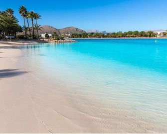 NEW Apartment Sol with Sea Views and Balcony by Bebreeze - Puerto de Alcudia - Beach