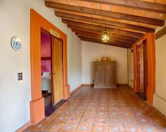 Beautiful And Spacious House in Mascota, - Mascota - Hallway