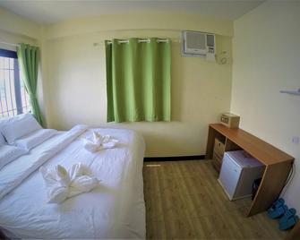 Relax Divers-Pg - Puerto Galera - Bedroom