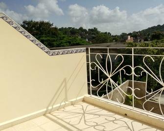 Villa Cristal Holguin - Holguín - Balkón