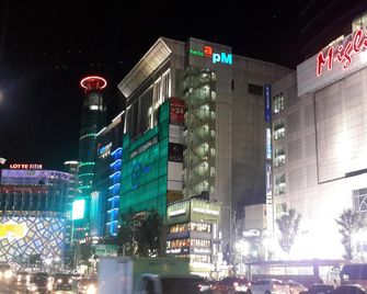 Star Hostel Myeongdong Ing - Seúl - Edificio