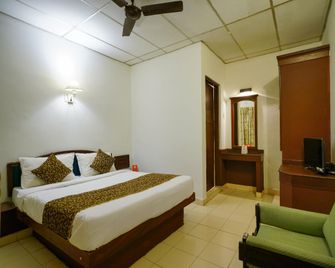 OYO 15510 Chandana Annexe - Maraiyur - Bedroom
