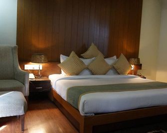 Hotel The Amaris - Rishikesh - Bedroom