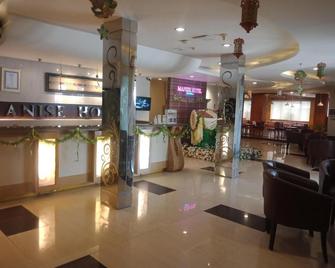 Manise Hotel - Ambon - Lobby