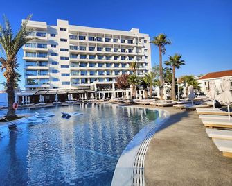 Bohemian Gardens Hotel - Protaras