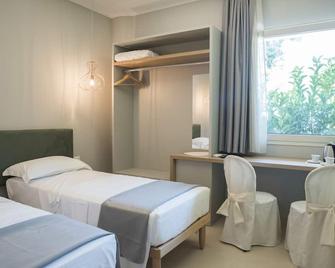 L'Albero - Porto Empedocle - Camera da letto