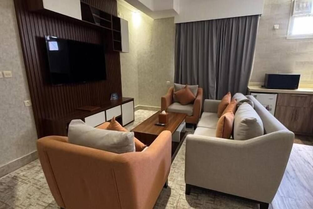 Alufq Hotel Suites - Ha'il