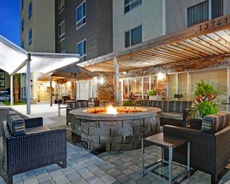 TownePlace Suites by Marriott Jacksonville East - Jacksonville Beach - Binnenhof