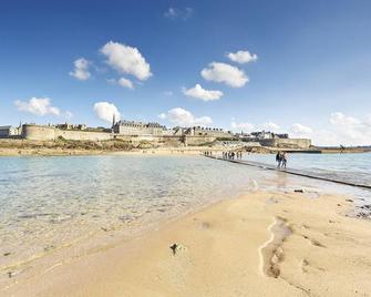 La ritournelle - Pleine-Fougères - Playa