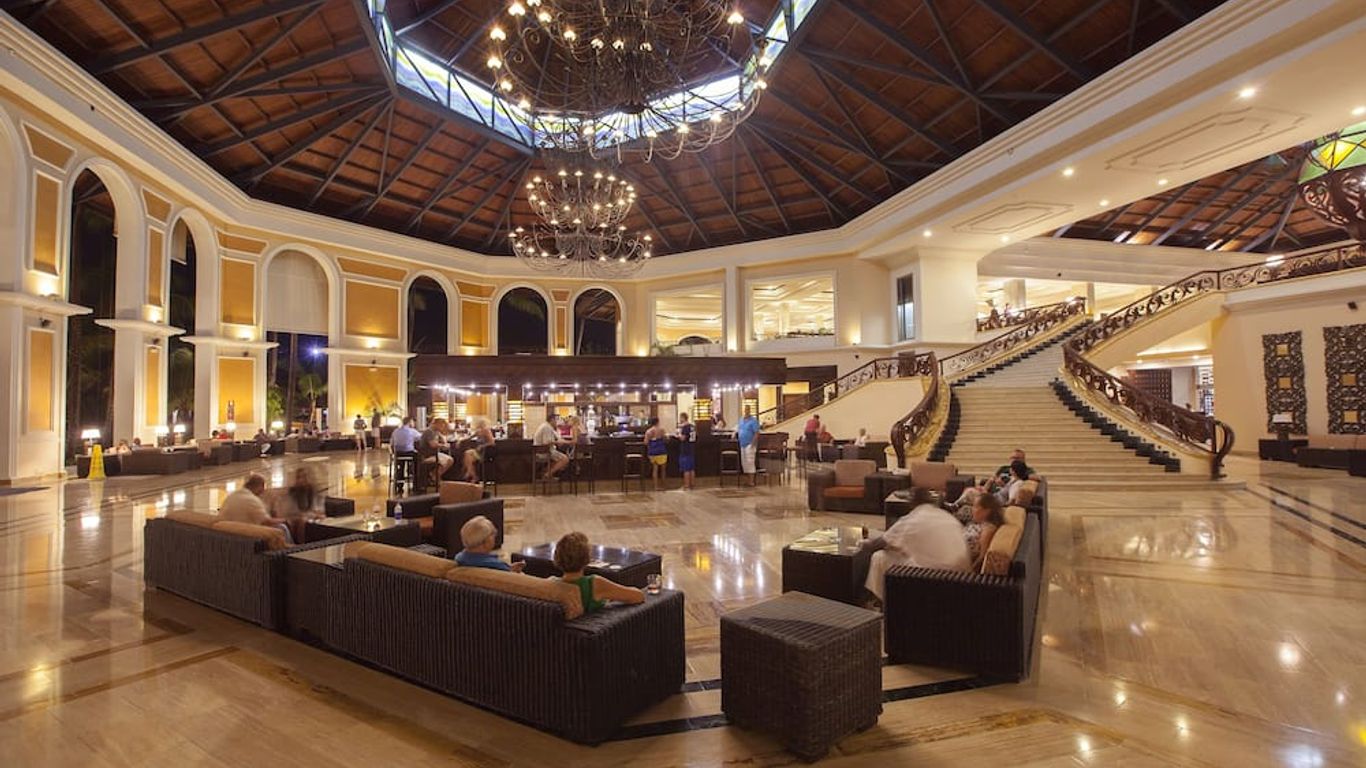 Majestic Elegance - Punta Cana