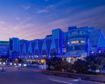 Intercontinental Hotels Century City Chengdu By IHG - Chengdu - Edificio