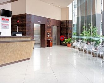 Hotel Summer View - קואלה לומפור - דלפק קבלה