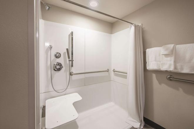 La Quinta Inn Suites By Wyndham Effingham Ab 79 1 3 9