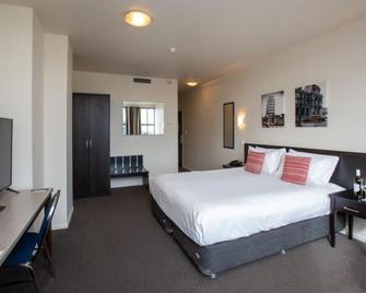 Distinction New Plymouth Hotel & Conference Centre - New Plymouth - Bedroom