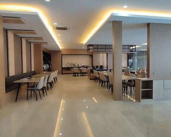Grand Cahaya Hotel Pangandaran - Pangandaran - Restaurant