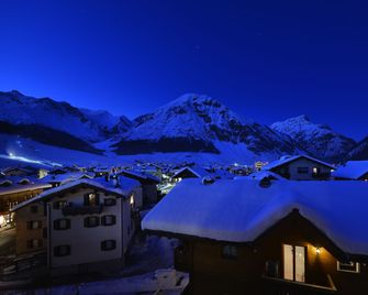 Hotel Bernina - Livigno - Gebäude