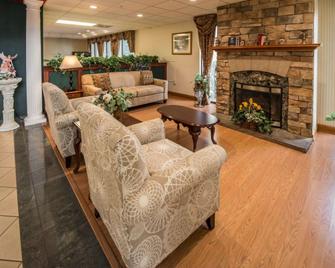 Comfort Inn & Suites - Morganton - Living room