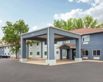 Mchenry Inn - McHenry - Edificio