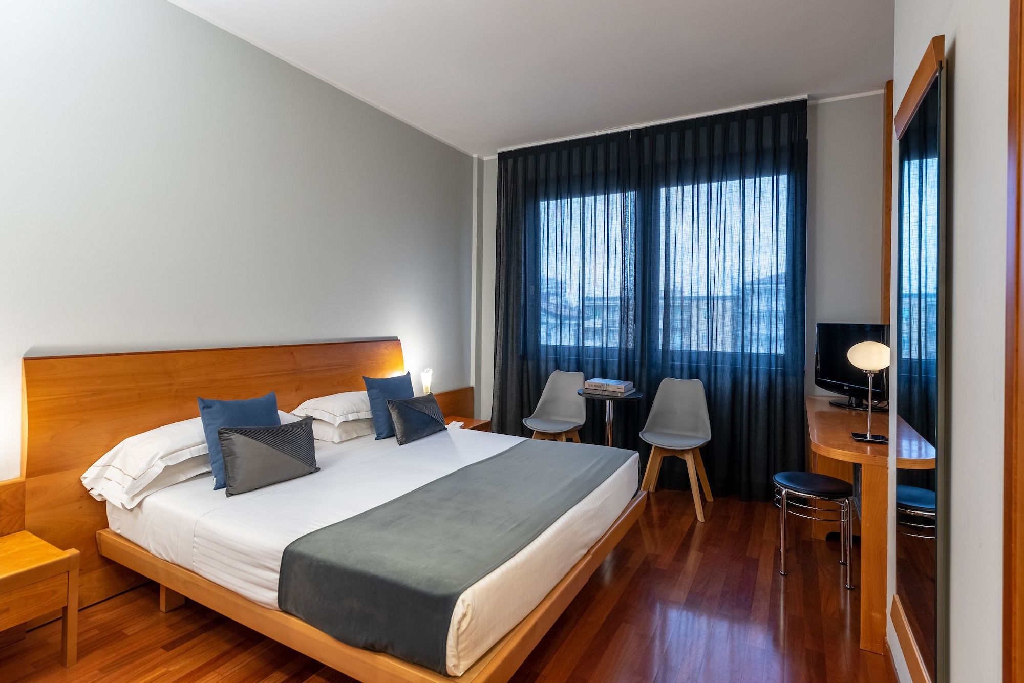 Hotel Leopardi - Verona - Schlafzimmer