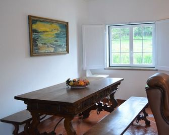 카살 도스 칸토스 - 킨타 두 안주 - 다이닝룸