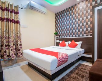 OYO Hotel Janvi International - Muzaffarpur - Bedroom