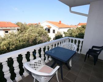 Two bedroom apartment with terrace Mandre, Pag (A-6405-a) - Kolan - Balcony