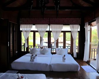 At Casa Guesthouse Amphawa - Amphawa - Restaurant