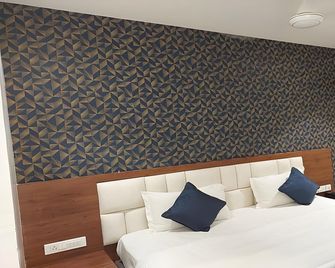 The Palm Residency- Ariyanoor - Salem - Bedroom