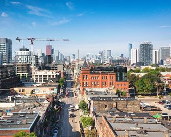 Lum The Queen - Toronto - Vista del exterior