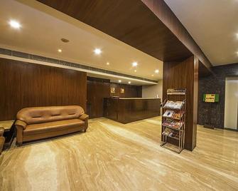 Yashwee International Hotel - Jamshedpur - Lobby