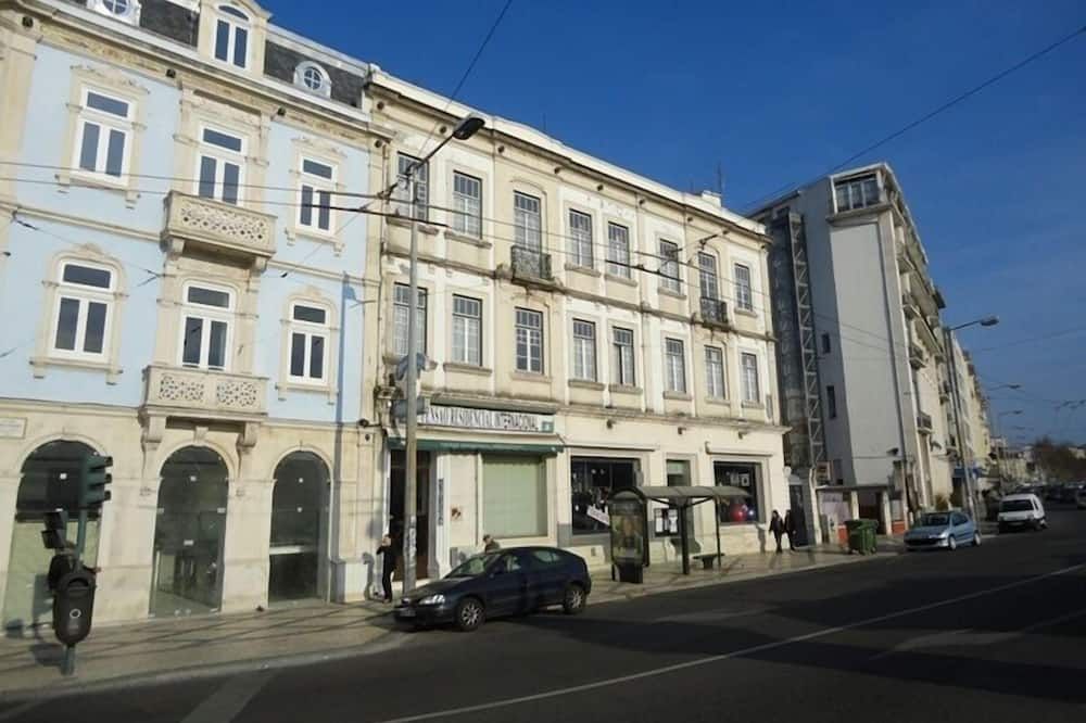 بينساو ريزيدينشال إنترناسونال